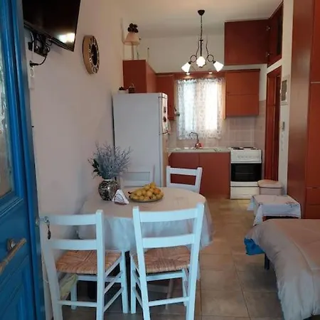 Apartment Peaceful And Quiet Apartment. Aliki (Paros)